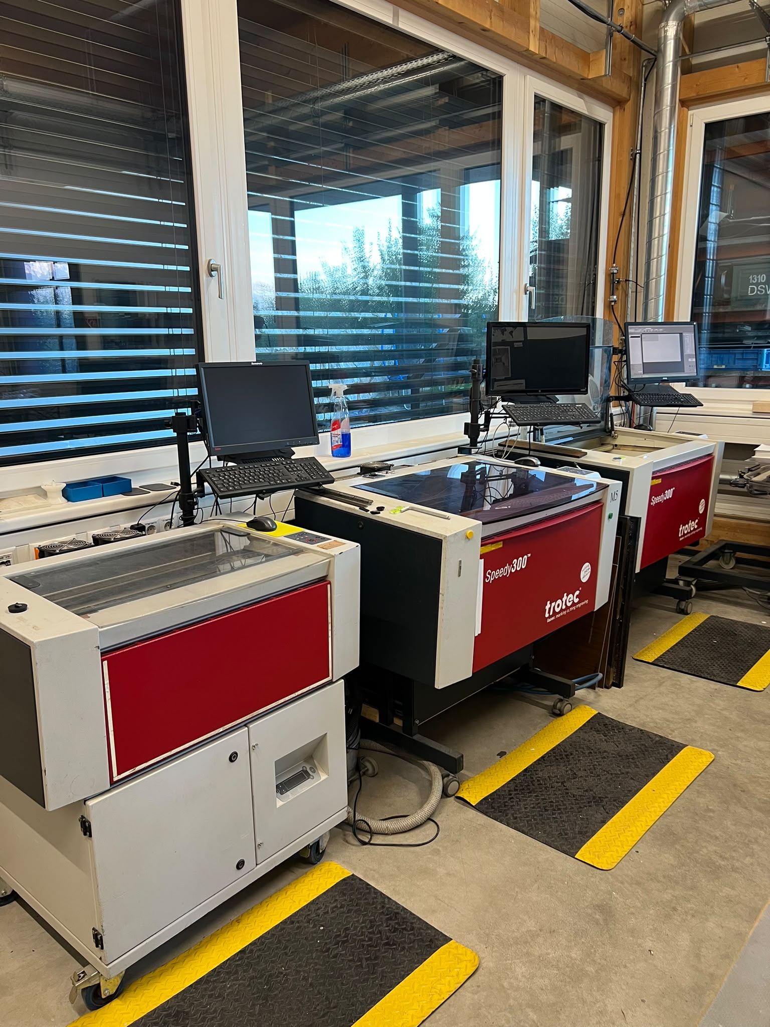 Moderne Laserwerkstatt von Technik und Design Erler